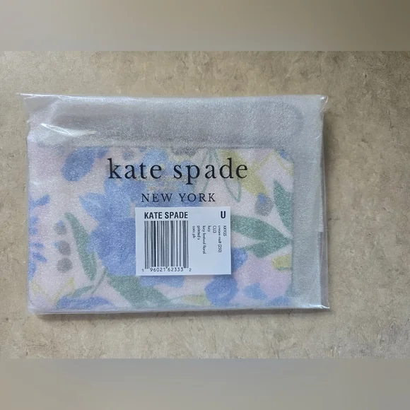 NWT Kate Spade - Lucy Floral Small L-Zip Wristlet Clutch - Picture 4 of 7